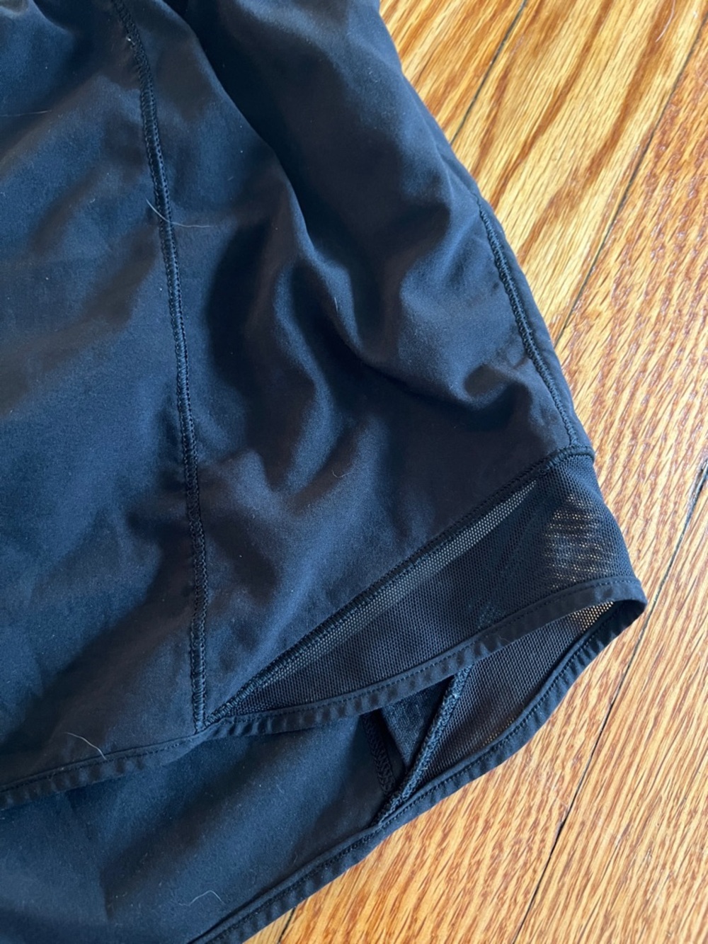 Lululemon Women’s Black Athletic Shorts - Lightweight Performance - Picture 3 of 6